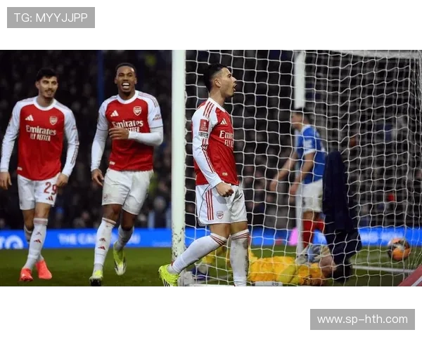 马杜埃凯替补造乌龙+助攻,成阿森纳大胜利兹联奇兵 马杜埃凯替补造乌龙+助攻,成阿森纳大胜利兹联奇兵